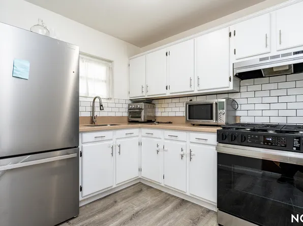 1631 Prospect Place image 1 of 21