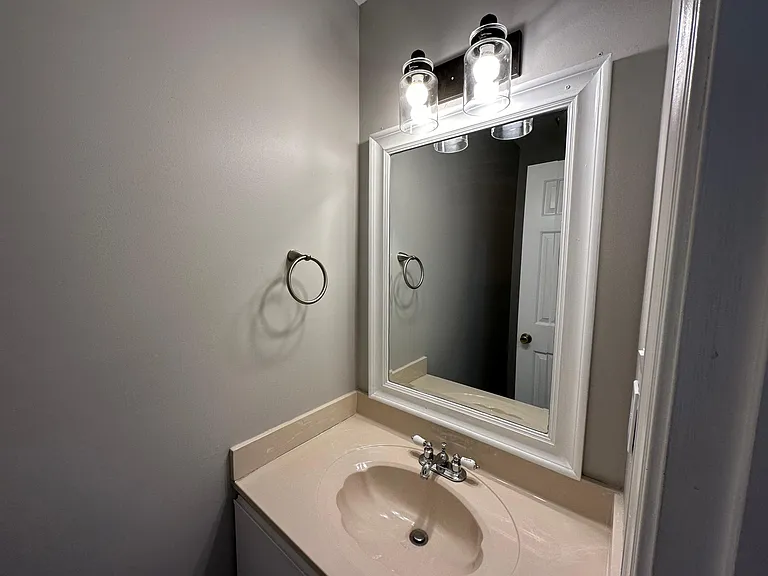 792 Quesnel Dr — Photo 5
