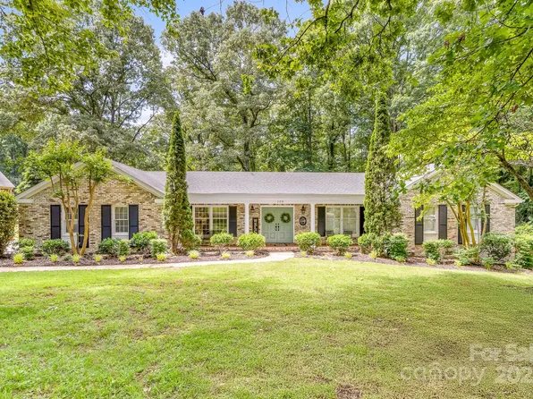 120 Labans Ln, Lincolnton, NC 28092