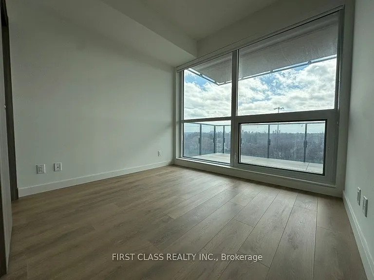 27 McMahon Dr #1003 — Photo 12