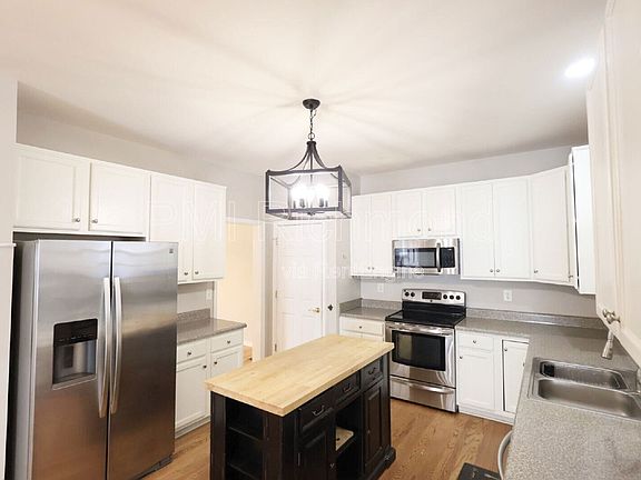 5th image of 8418 Newbys Mill Dr