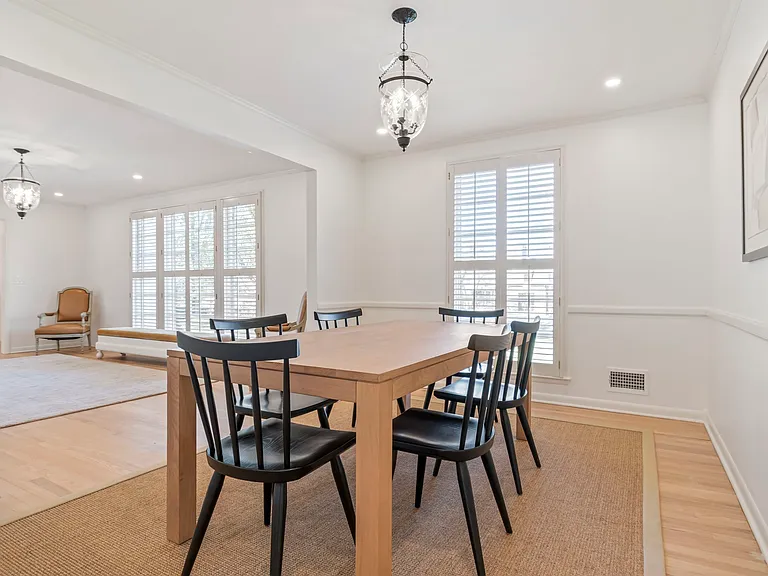 1209 Tyne Blvd — Photo 9