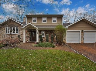 84 Mildred Ter, Clark, NJ 07066