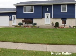 3751 Rustic Ave SW, Grandville, MI 49418