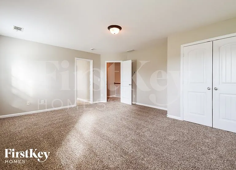 6303 Spring Cove Dr — Photo 11