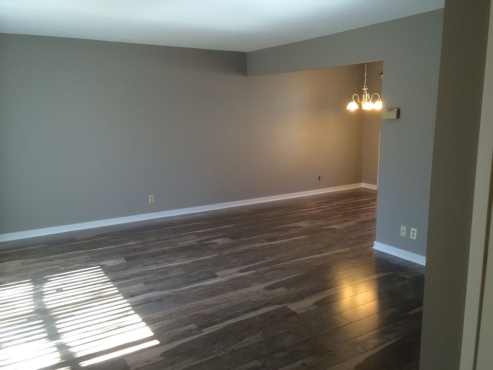 1st image of 2705 Upland Ct N