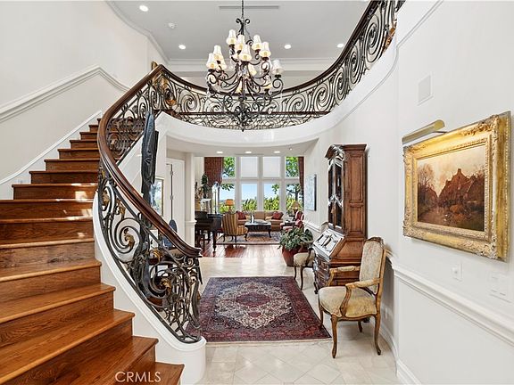 2nd image of 14 Rue Chantilly