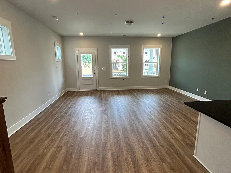 1909 Plott Balsam Dr — Photo 4