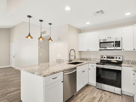 5th image of 1040 S 21st St