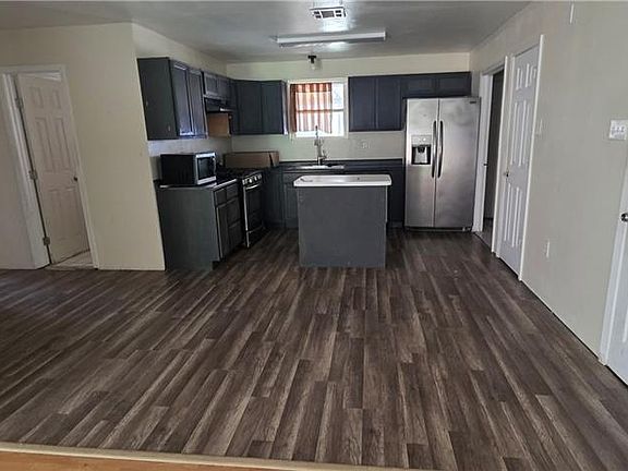 4th image of 489 Fern Dr