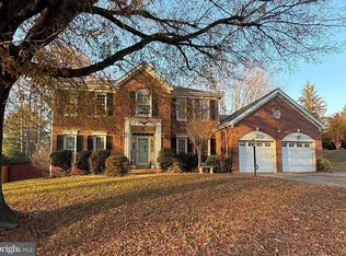 3582 Lions Field Rd, Triangle, VA 22172