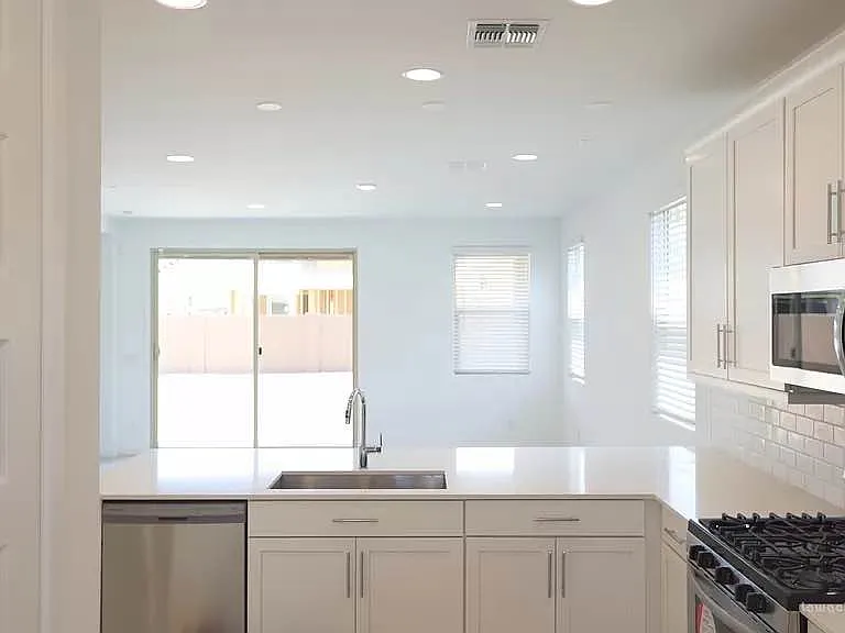 9331 W Glenrosa Ave — Photo 9
