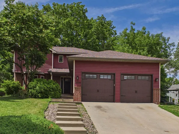 2209 Beacon Dr SW, Rochester, MN 55902