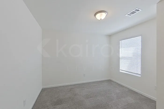 232 Long Island Dr — Photo 13