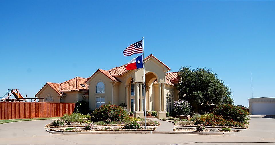 1st image of 6 Canyon Bluff Ct