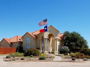 6 Canyon Bluff Ct, Wichita Falls, TX 76309