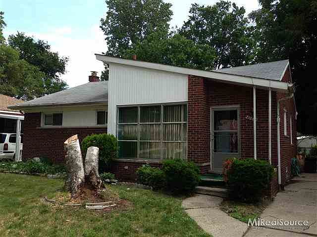 1st image of 21640 Whitmore St