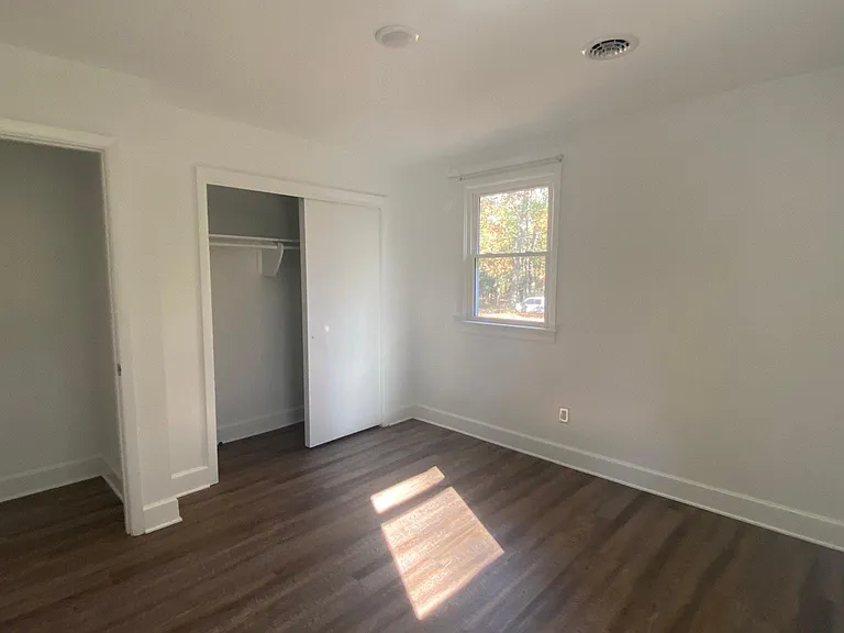 2511 Moseley Rd — Photo 18