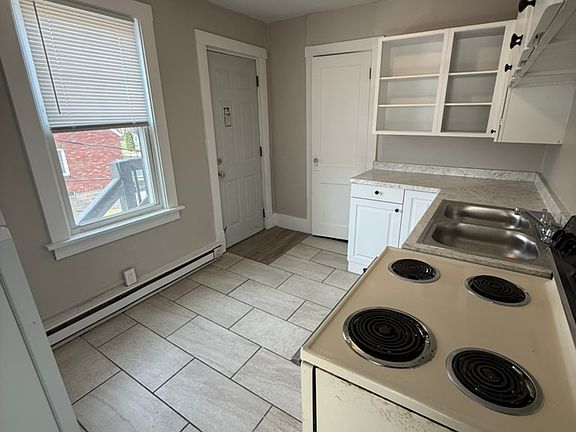 3rd image of 1897 Clarke Dr APT 1