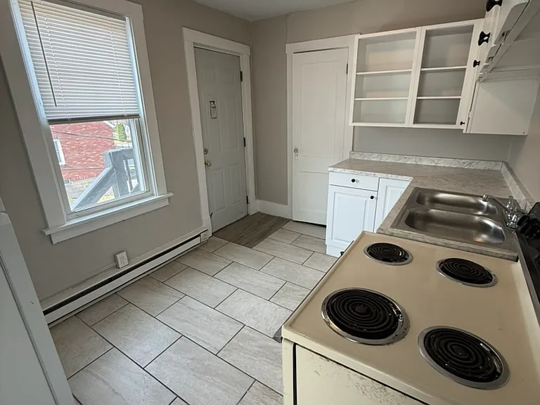 1897 Clarke Dr #1 — Photo 3