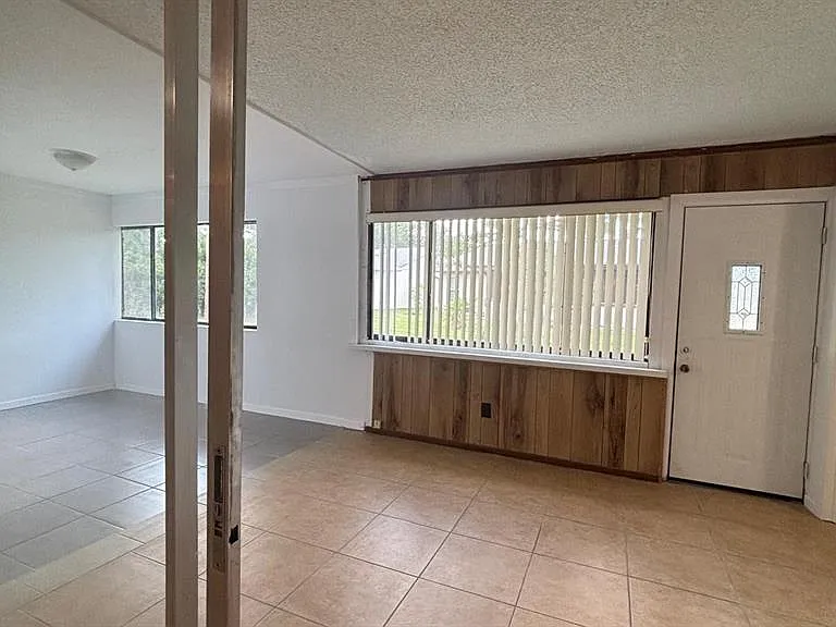 4817 Landover Cir — Photo 20