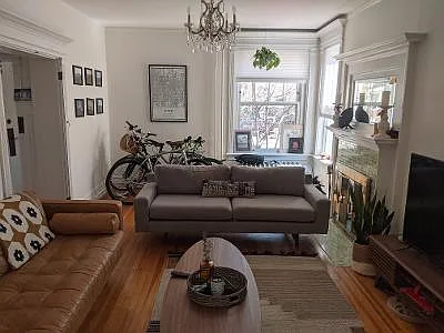 835 N Ogden St — Photo 3