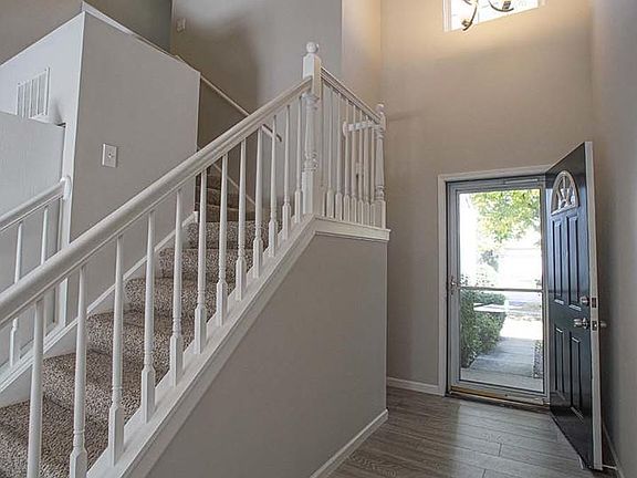2nd image of 2564 Heritage Ct