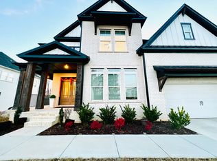 6570 Pond View Dr, Cumming, GA 30028