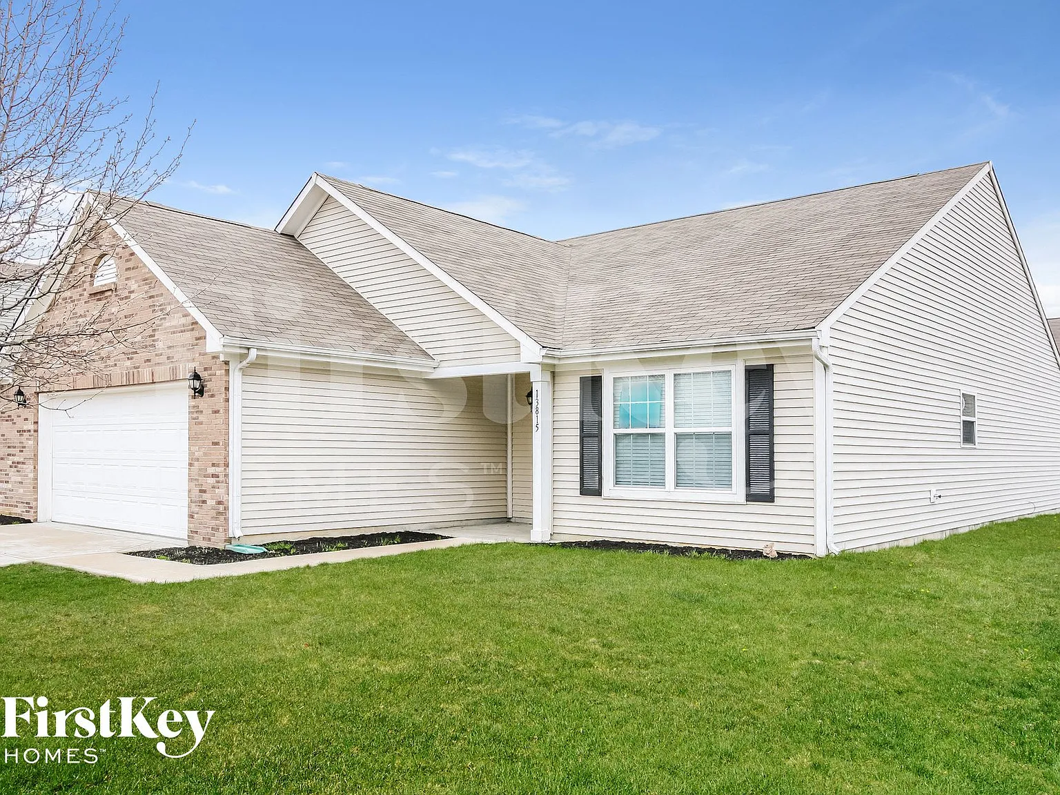 3 bed, 2.0 bath, 1685 sqft, $2,215 — Photo 2