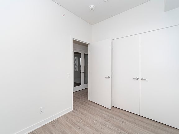 3rd image of 353 Gardner St #1519901