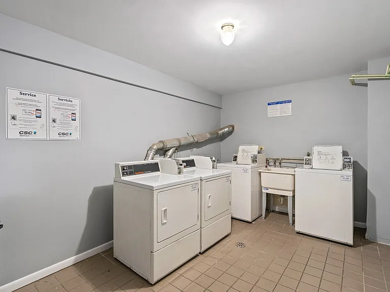 Hanover Park Blu Apartments — Photo 13