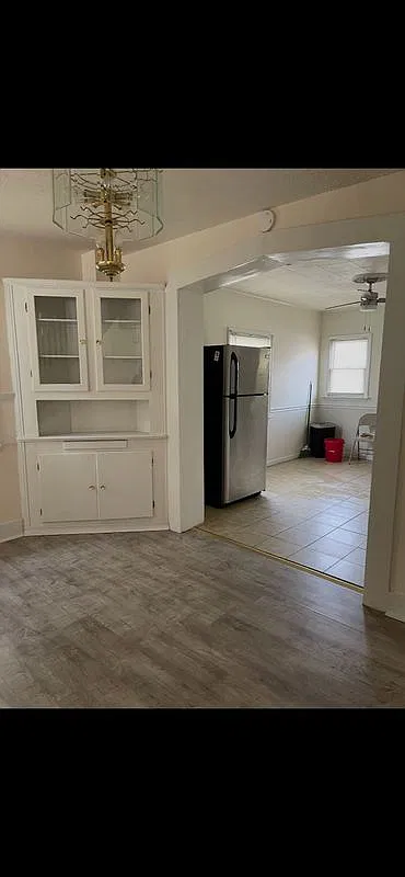 2 bed, 1.0 bath, 772 sqft, $1,775 — Photo 2
