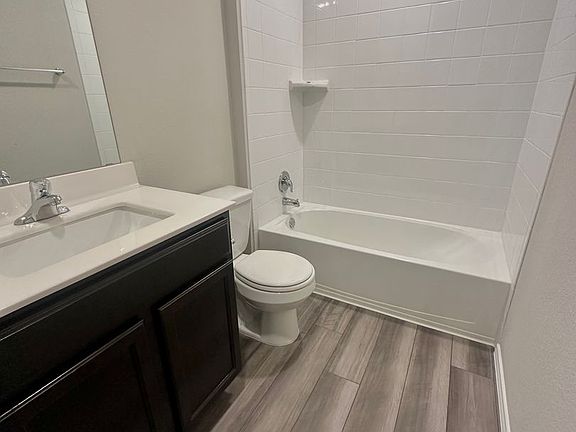 3rd image of 8417 Stone Hollow Dr