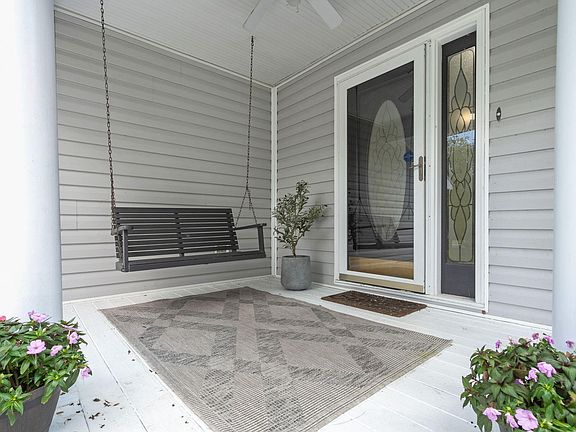 4th image of 1102 Quenby Ln
