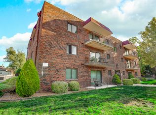 1940 183rd St APT 1D, Homewood, IL 60430