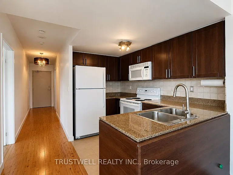 381 Front St W #1802 — Photo 2