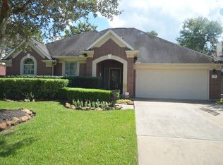 8318 Green Valley Dr, Sugar Land, TX 77479
