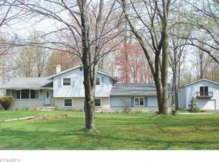8572 Craig Dr, Chagrin Falls, OH 44023