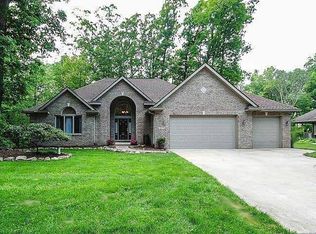 4677 Oak Ln, Whitmore Lake, MI 48189