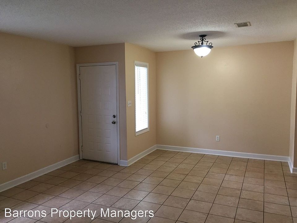 9221 Beatrice Dr Pensacola FL 32514 Zillow