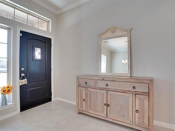 3rd image of 4607 Lake Mill Ct