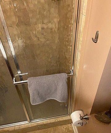 3rd image of 2036 N Honore St #1