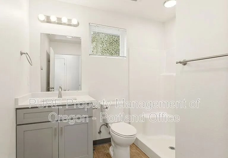 5026 N Harvard St #C — Photo 18