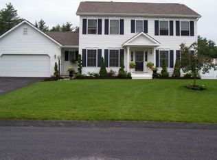 3 Jockey Club Ct, Saratoga Springs, NY 12866