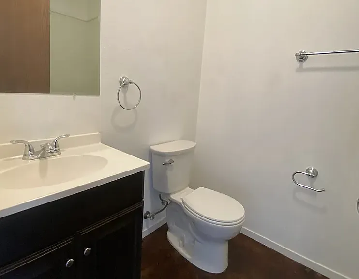489 S Stewart St #1 — Photo 5