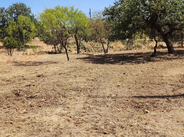 8529 Bluebonnet Dr, Marble Falls, TX 78654