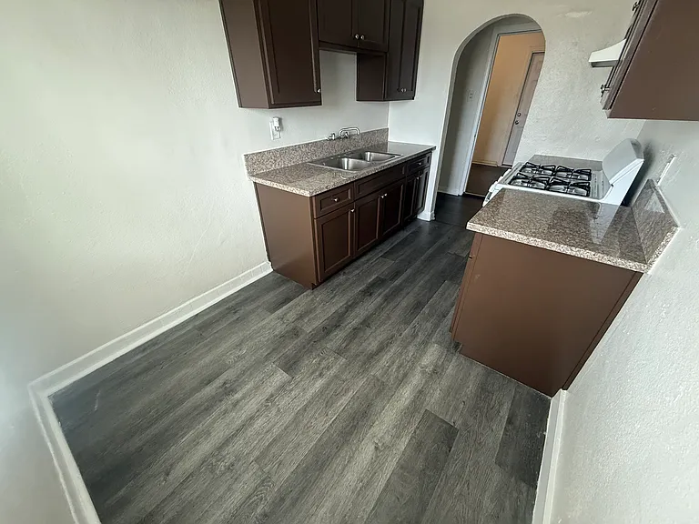329 W Magnolia St #6 — Photo 24