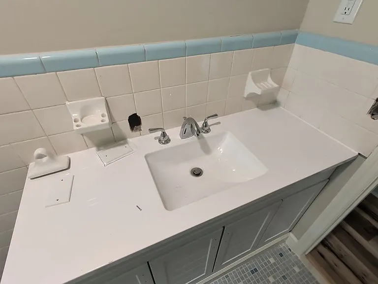 71 W Hester St — Photo 31