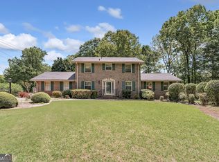 106 Bonnie Ln, Lilburn, GA 30047