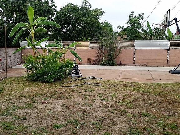 4th image of 3633 W 118th Pl
